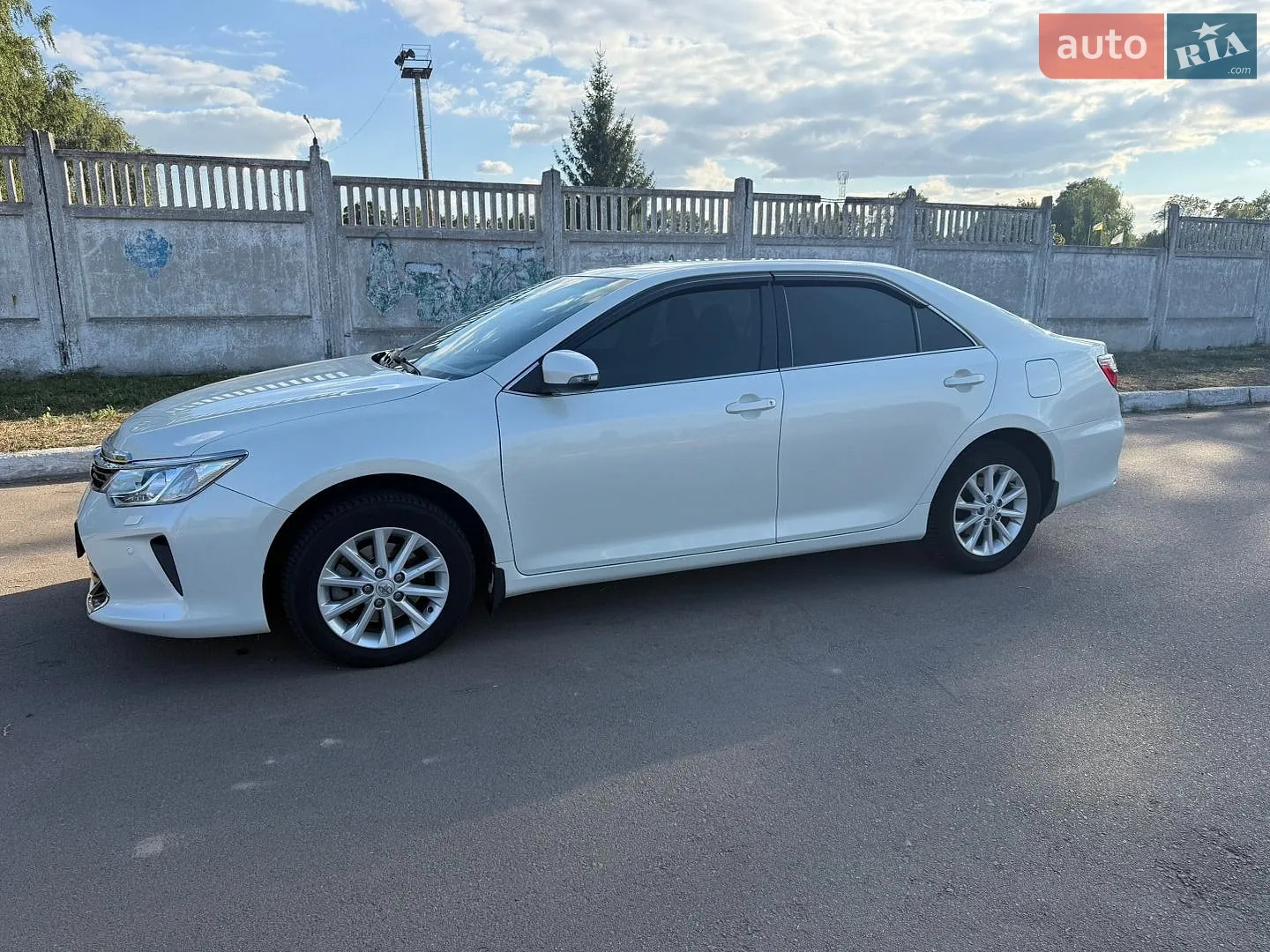 2016 Toyota Camry - мініатюра 4