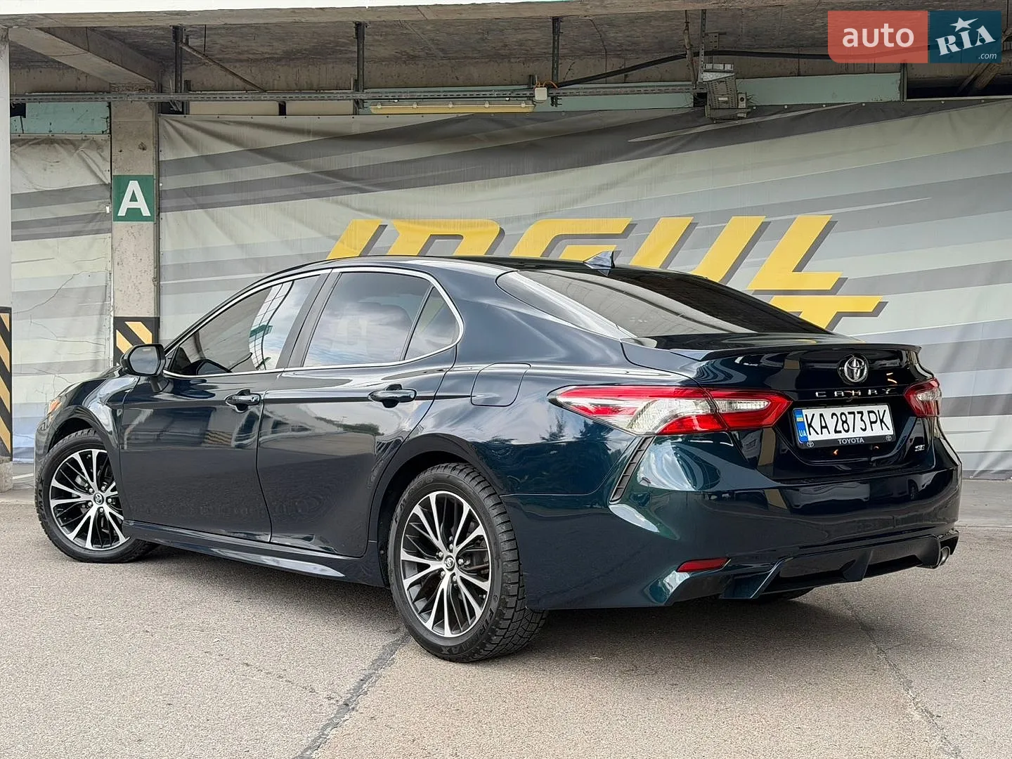 2018 Toyota Camry - мініатюра 4