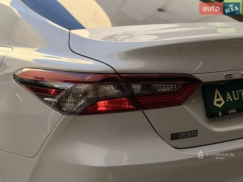 2023 Toyota Camry - мініатюра 10