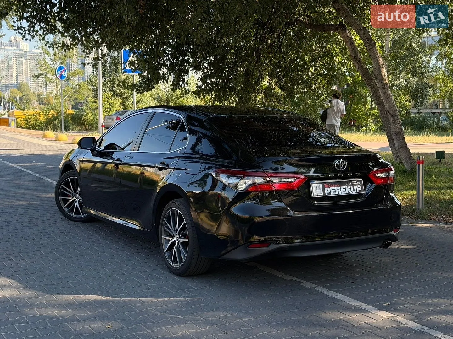 2021 Toyota Camry - мініатюра 8