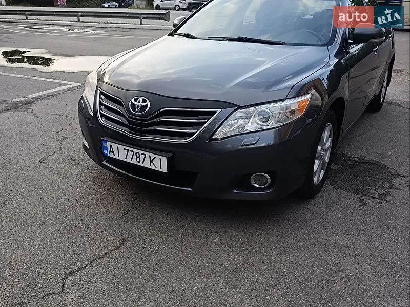 Toyota Camry 2011