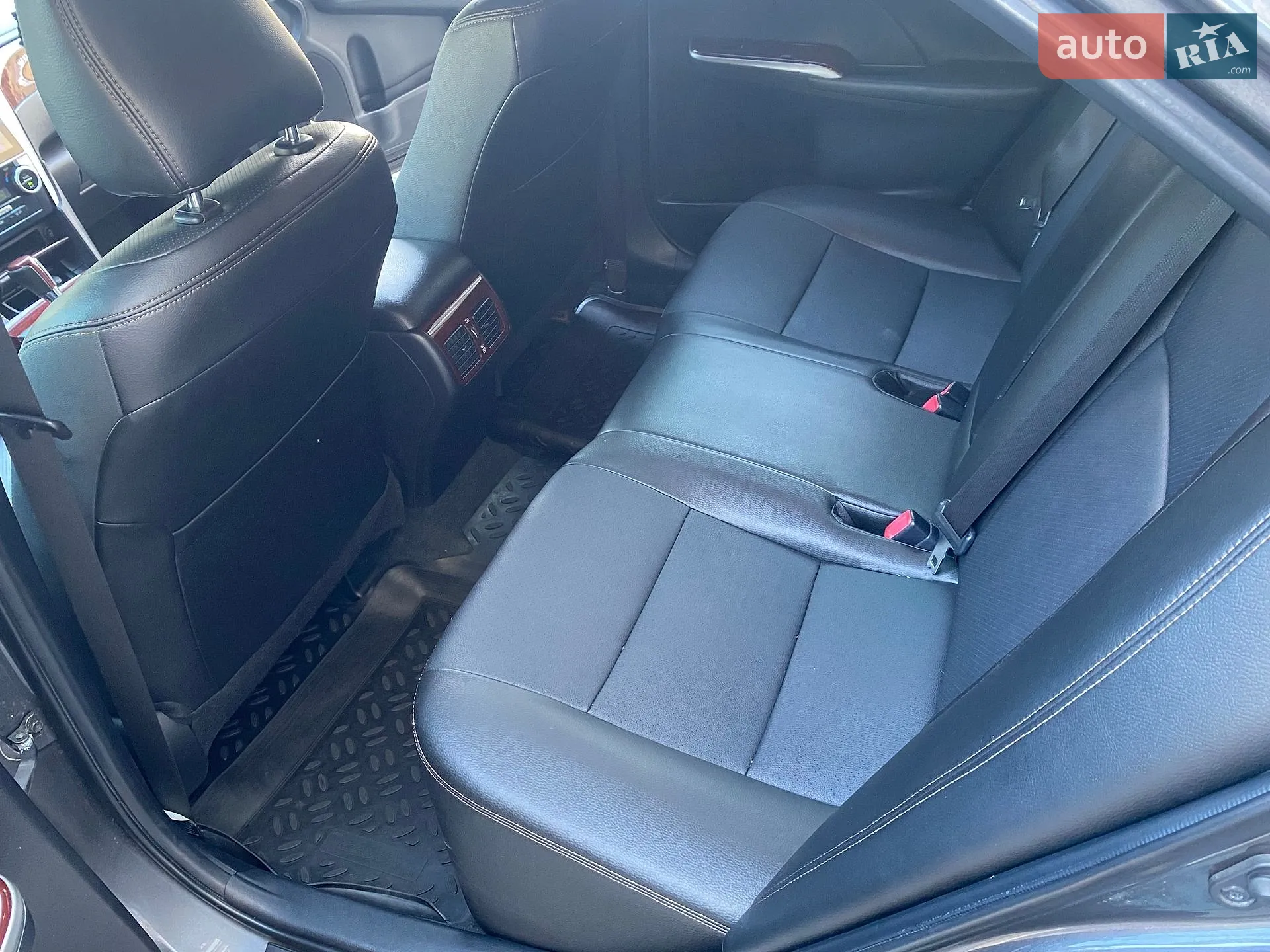 2013 Toyota Camry - мініатюра 24