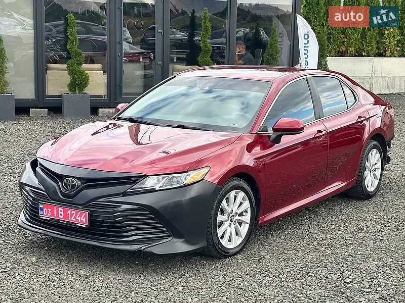 Toyota Camry 2018