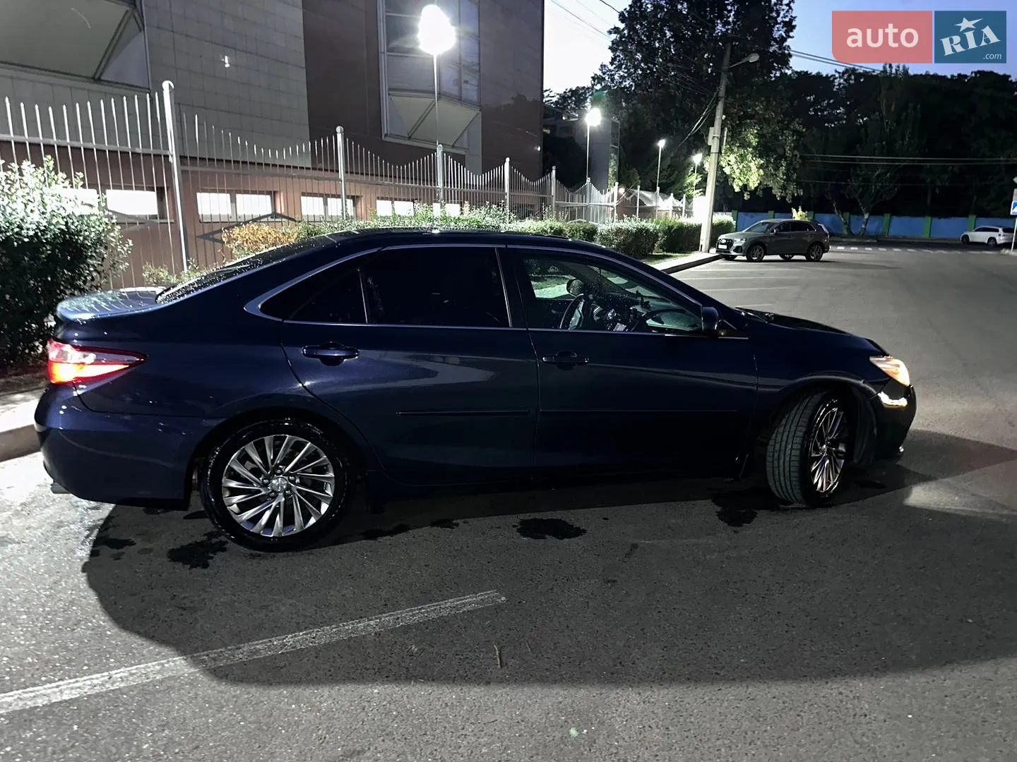 2016 Toyota Camry - мініатюра 5