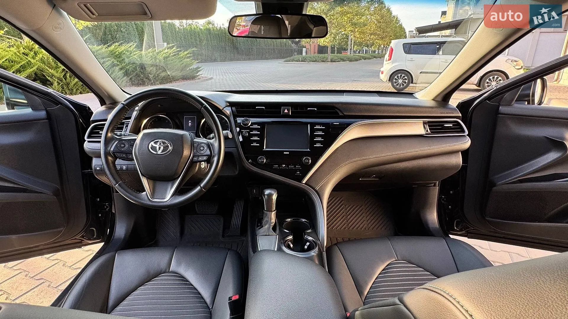 2020 Toyota Camry - мініатюра 5