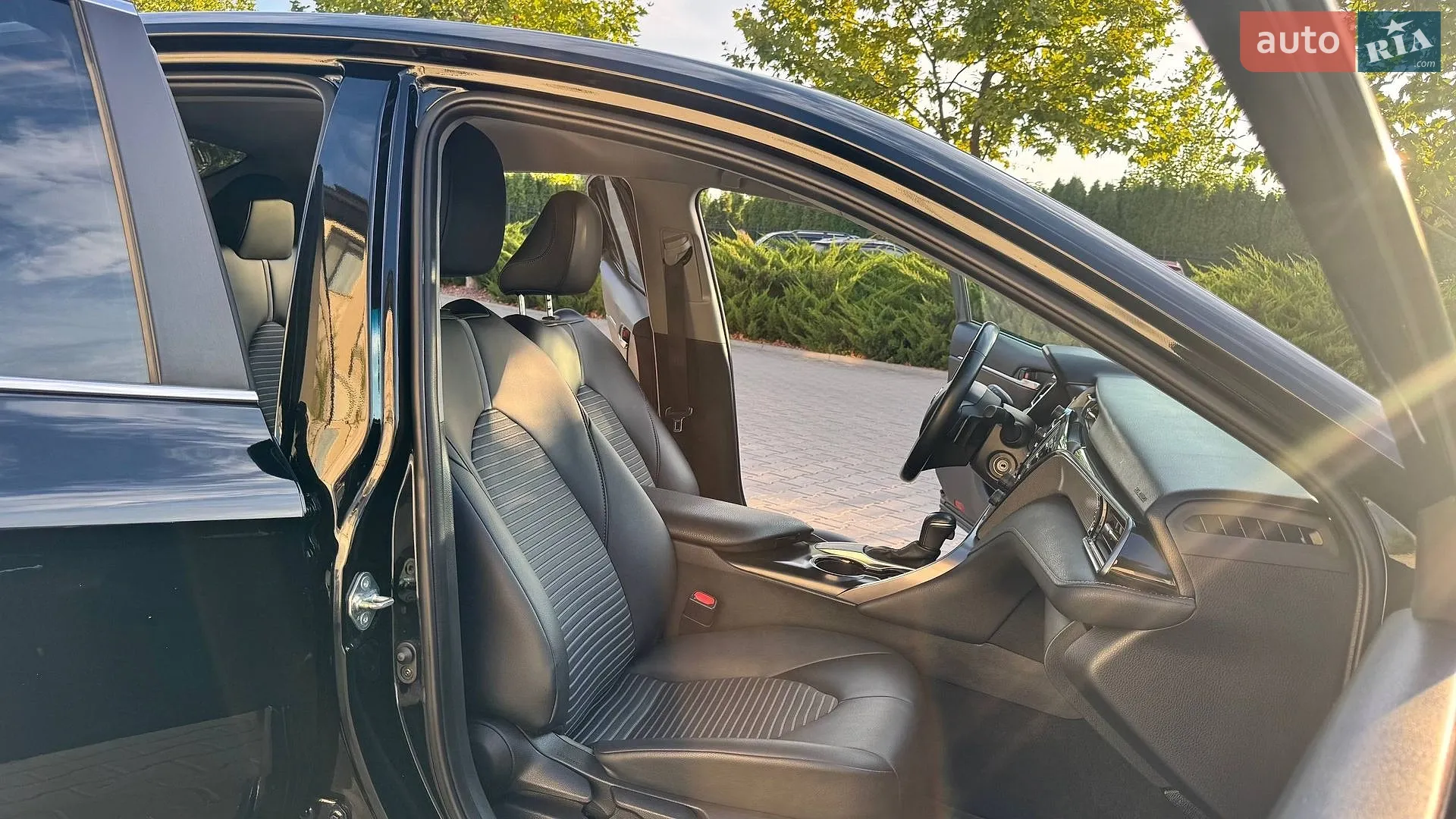 2020 Toyota Camry - мініатюра 6
