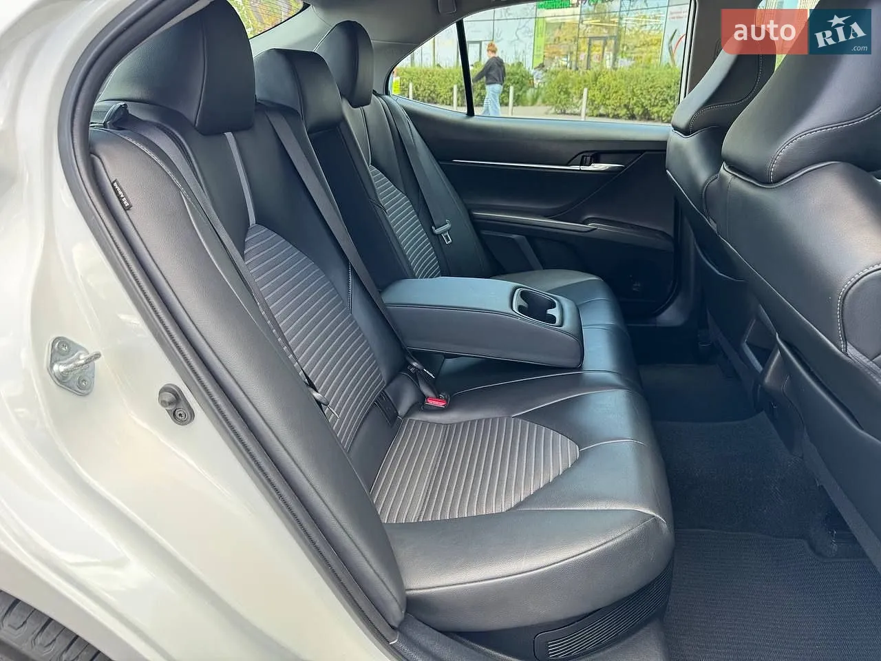 2022 Toyota Camry - мініатюра 13