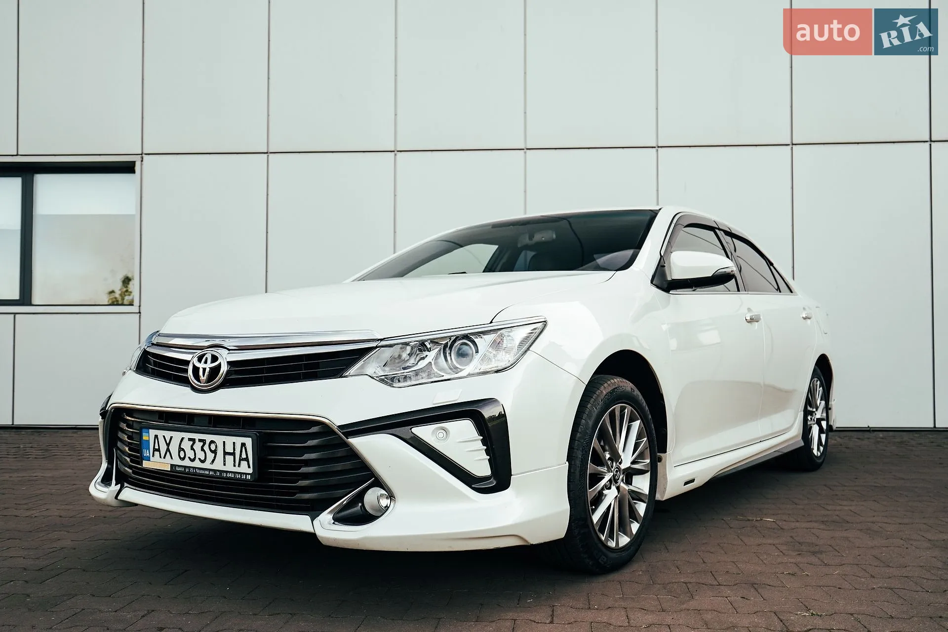 2016 Toyota Camry - мініатюра 21