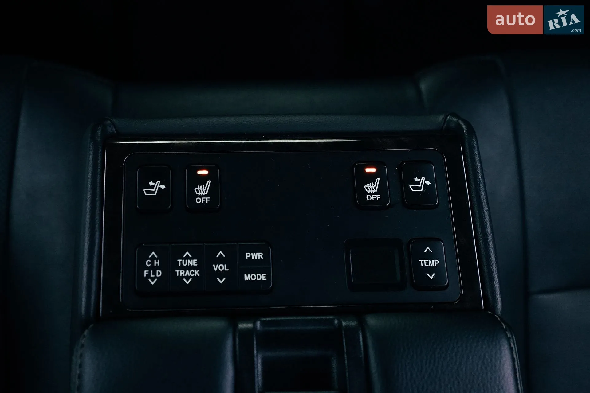 2016 Toyota Camry - мініатюра 44