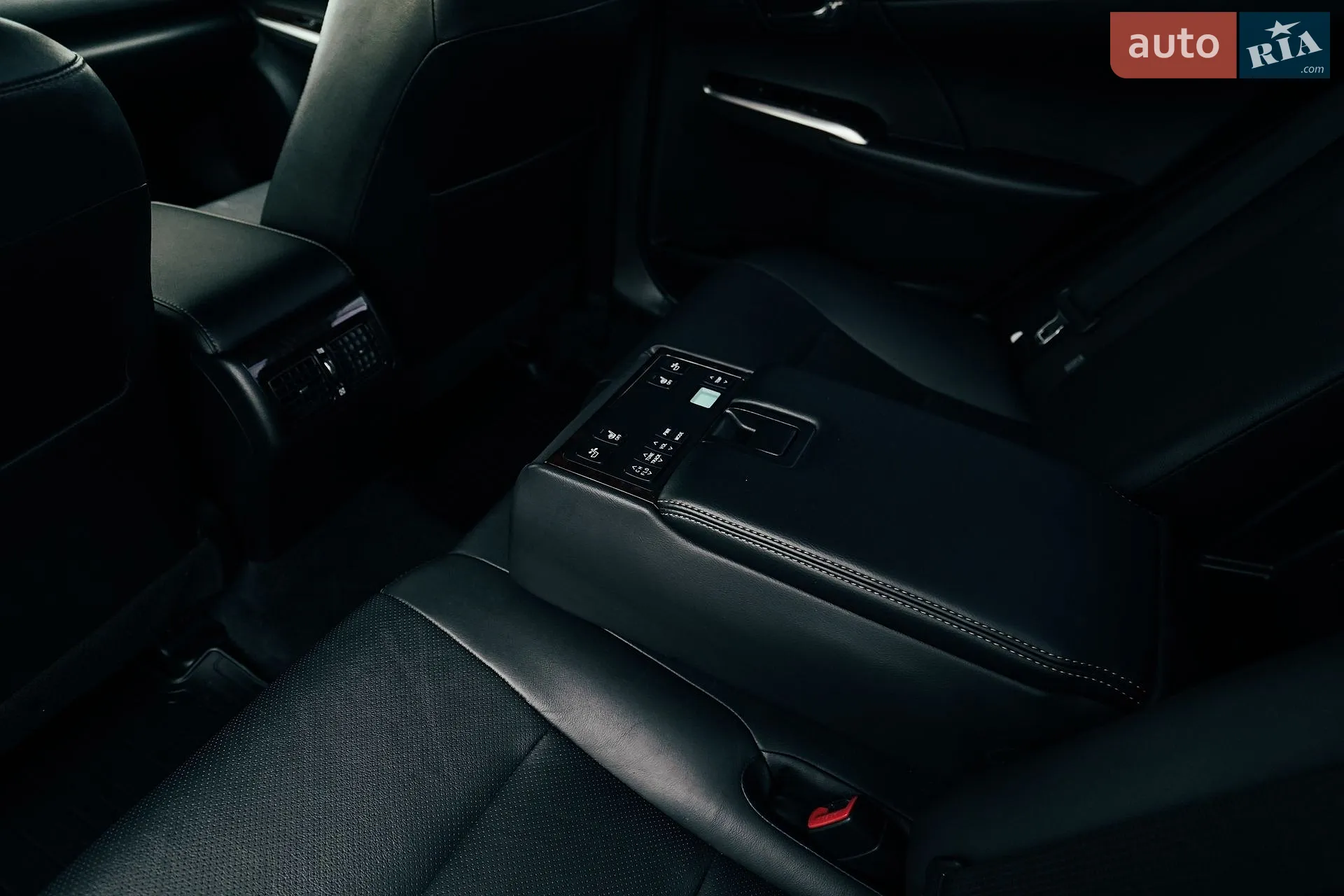2016 Toyota Camry - мініатюра 43