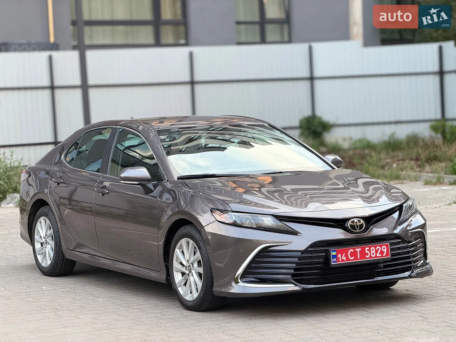 2023 Toyota Camry - мініатюра 2