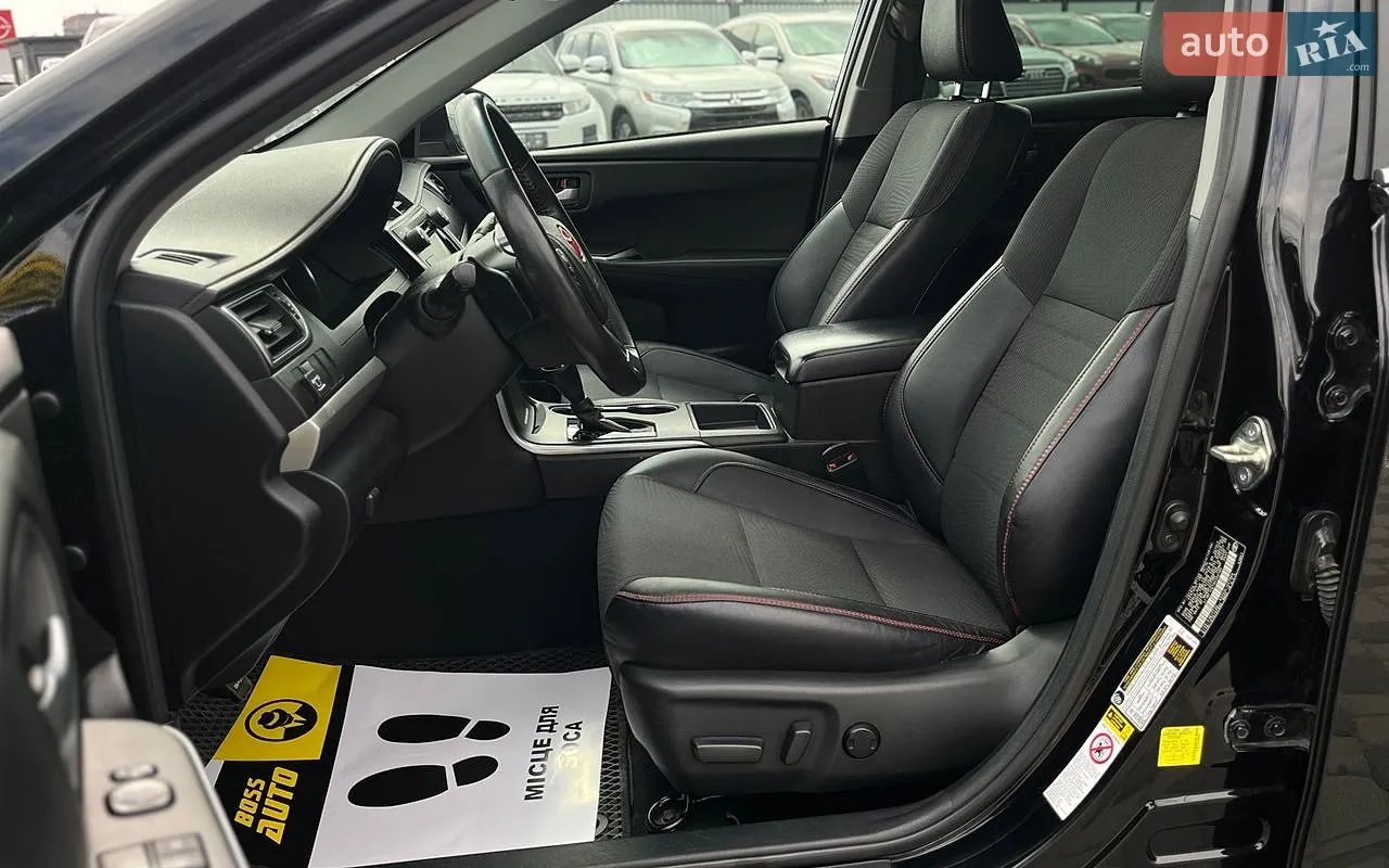 2016 Toyota Camry - мініатюра 9