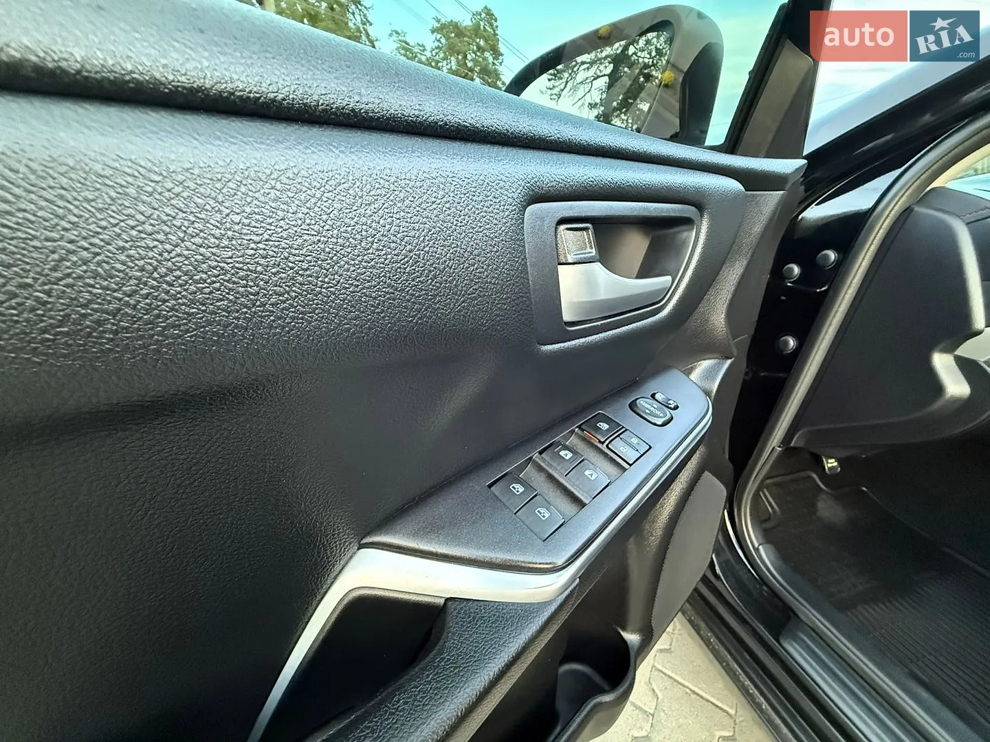 2015 Toyota Camry - мініатюра 12