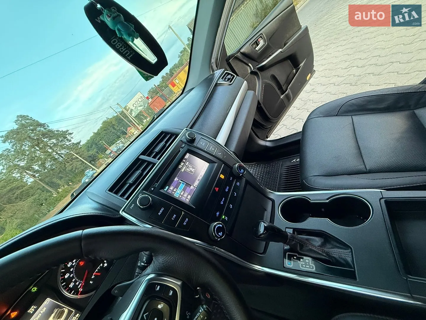 2015 Toyota Camry - мініатюра 19