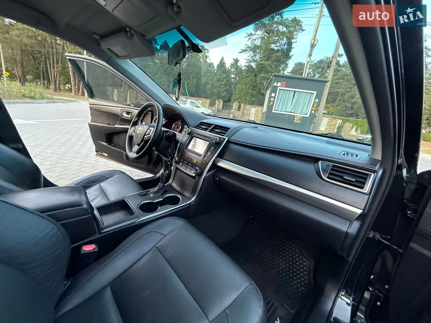 2015 Toyota Camry - мініатюра 28