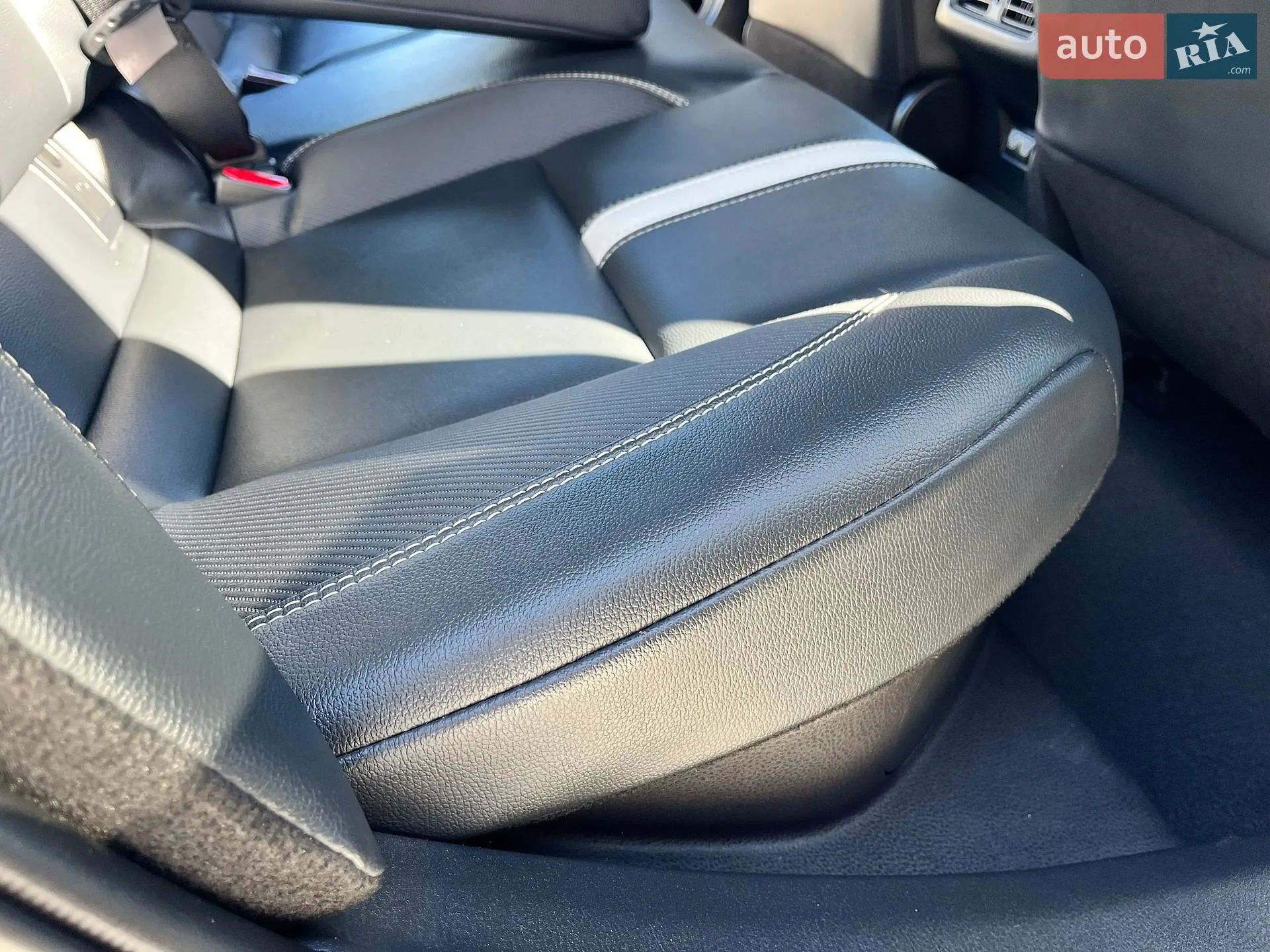 2026 Toyota Camry - мініатюра 36