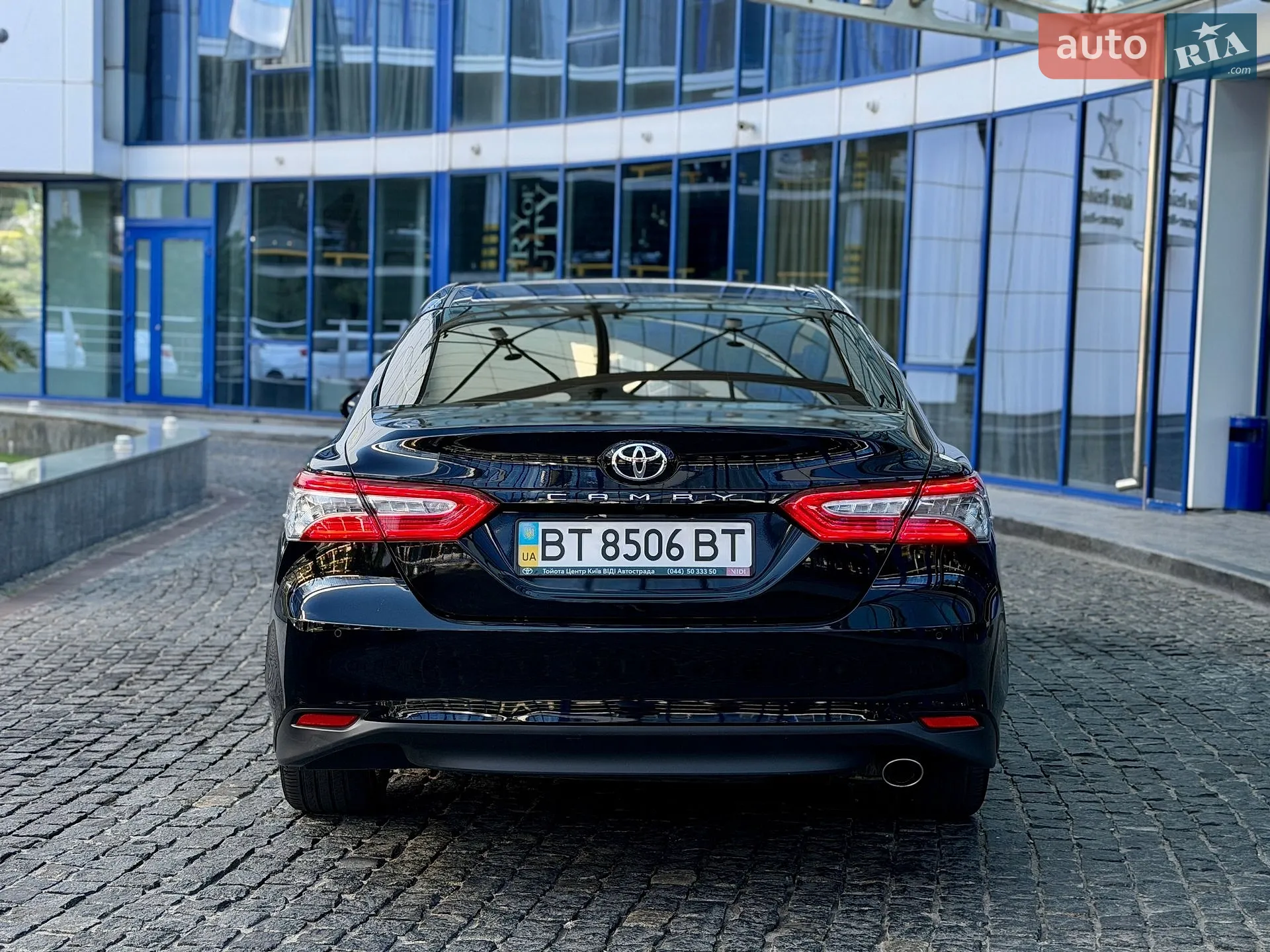 2018 Toyota Camry - мініатюра 4