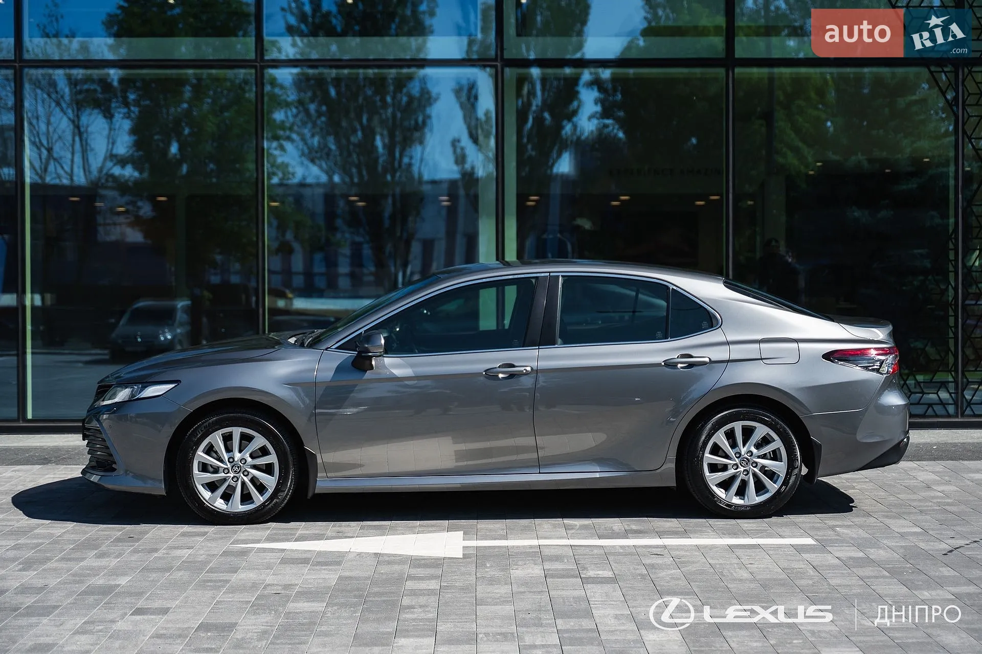 2023 Toyota Camry - мініатюра 5