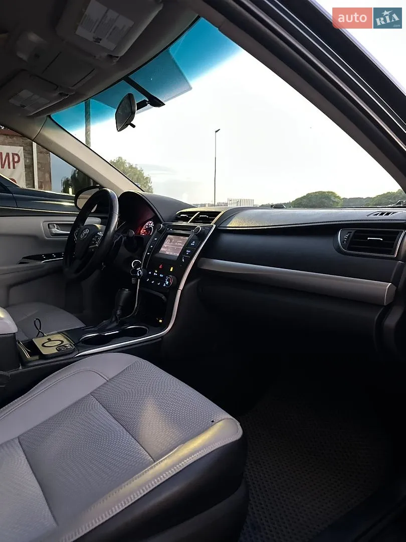 2016 Toyota Camry - мініатюра 19