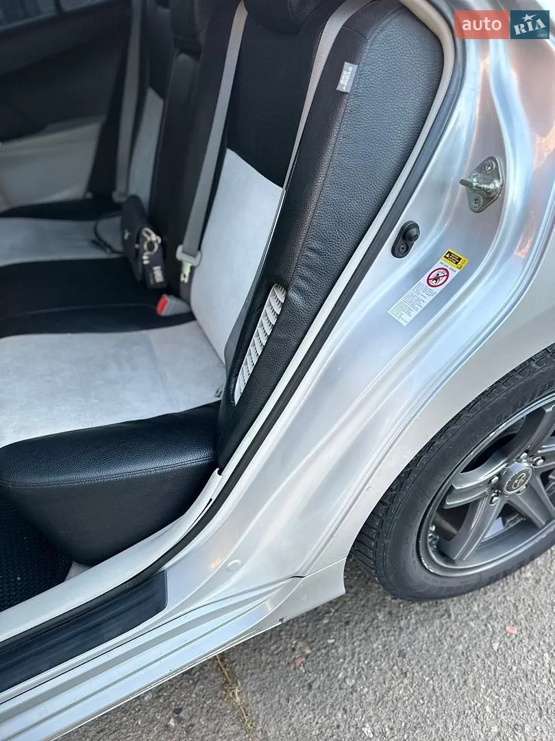 2013 Toyota Camry - мініатюра 6