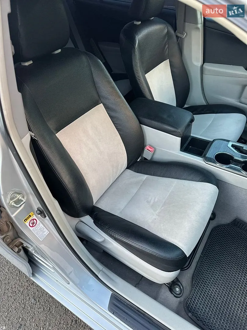 2013 Toyota Camry - мініатюра 11
