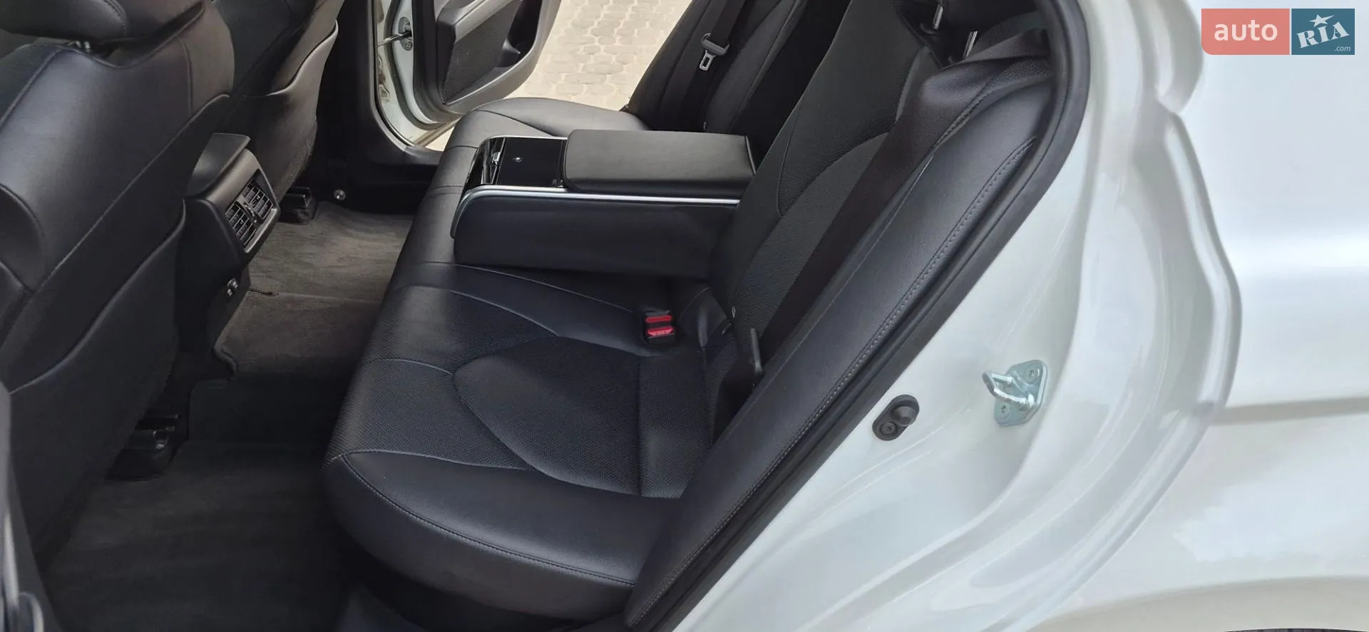 2021 Toyota Camry - мініатюра 34