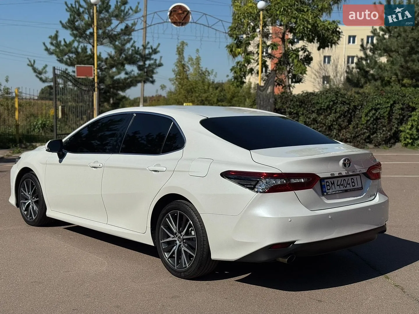 2022 Toyota Camry - мініатюра 3