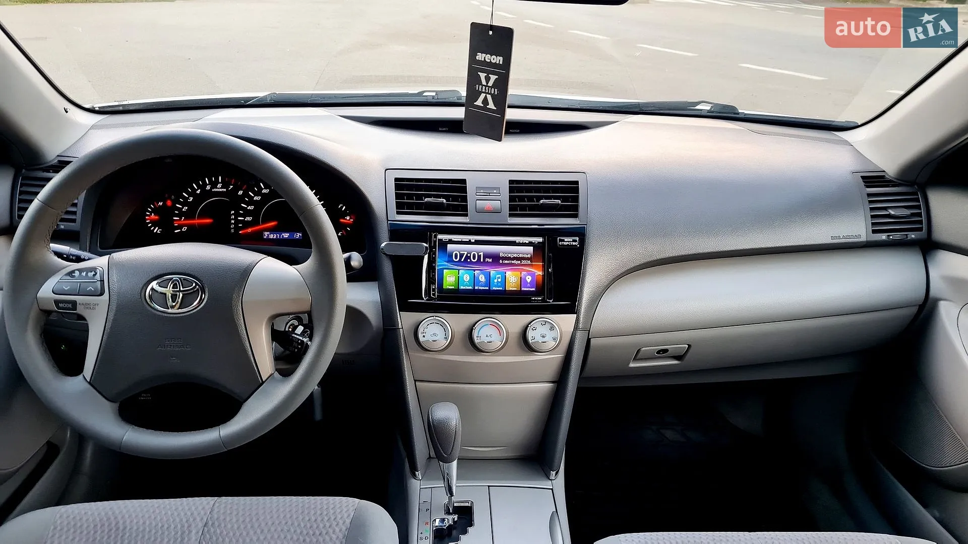 2010 Toyota Camry - мініатюра 16
