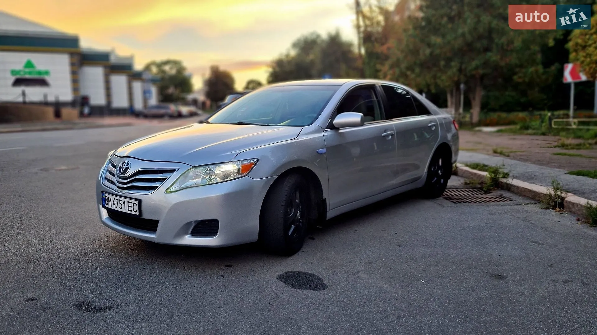 2010 Toyota Camry - мініатюра 22