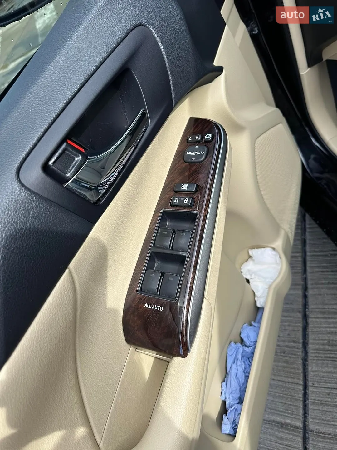 2017 Toyota Camry - мініатюра 18