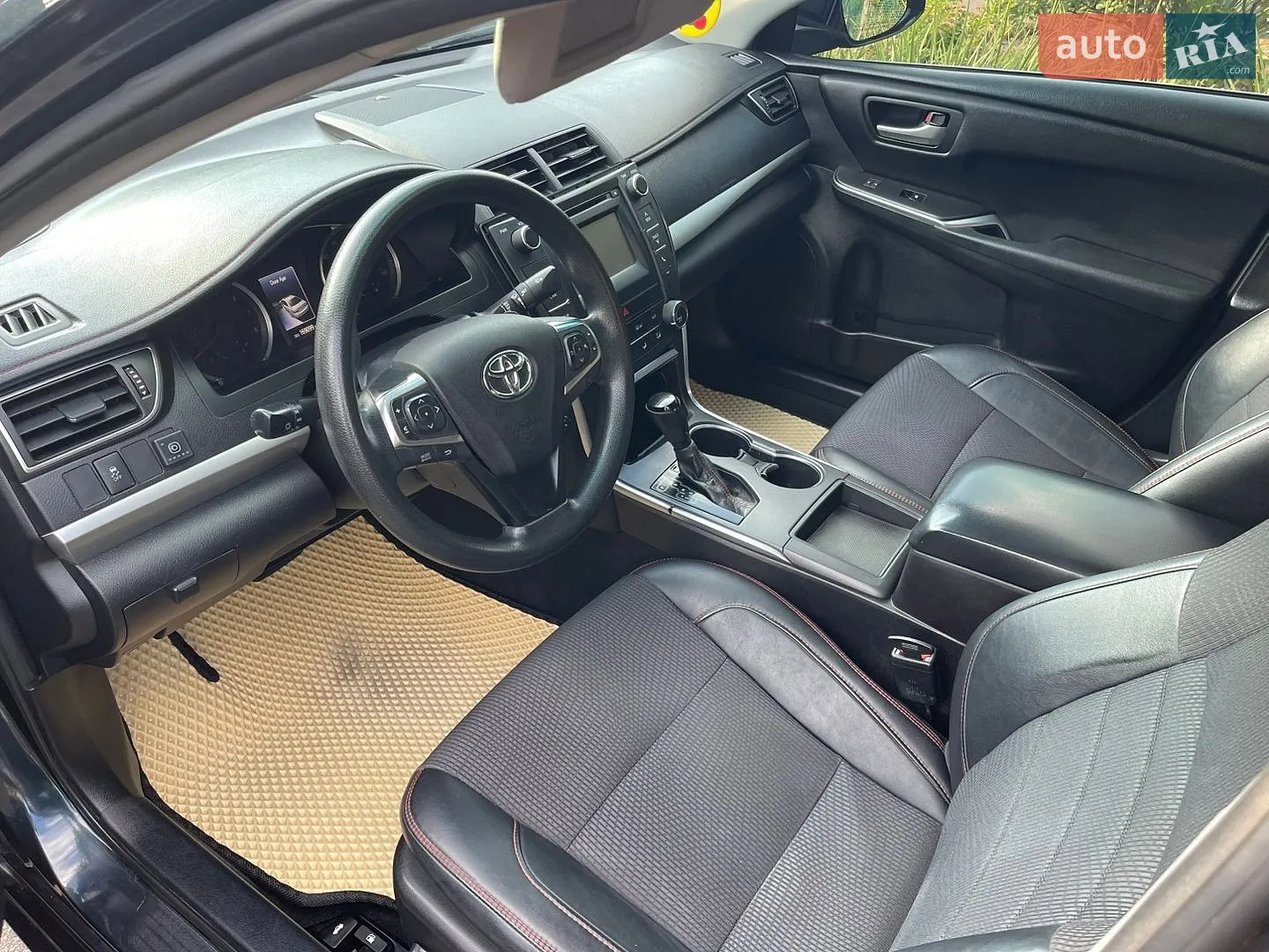 2016 Toyota Camry - мініатюра 9