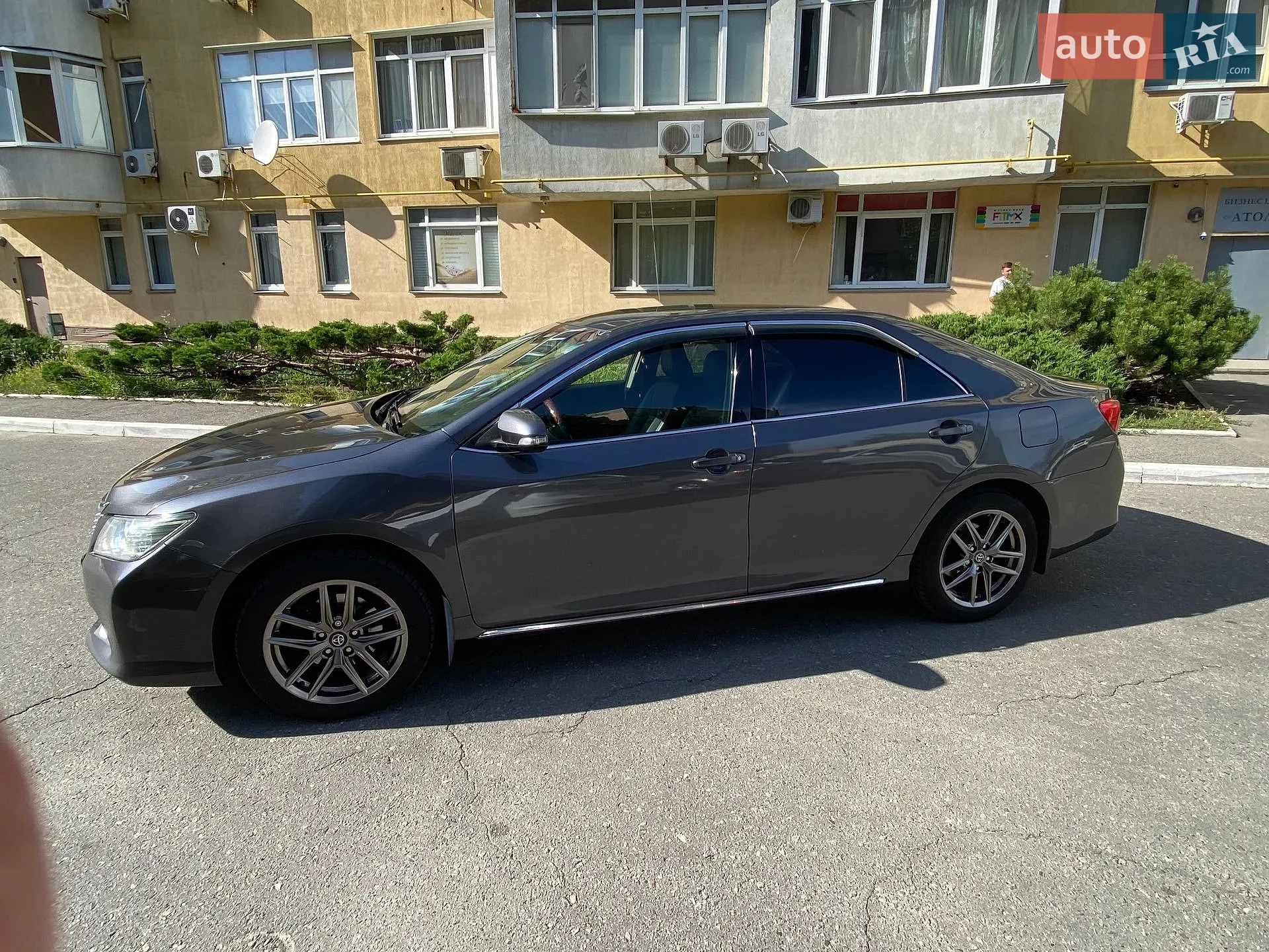 2013 Toyota Camry - мініатюра 4