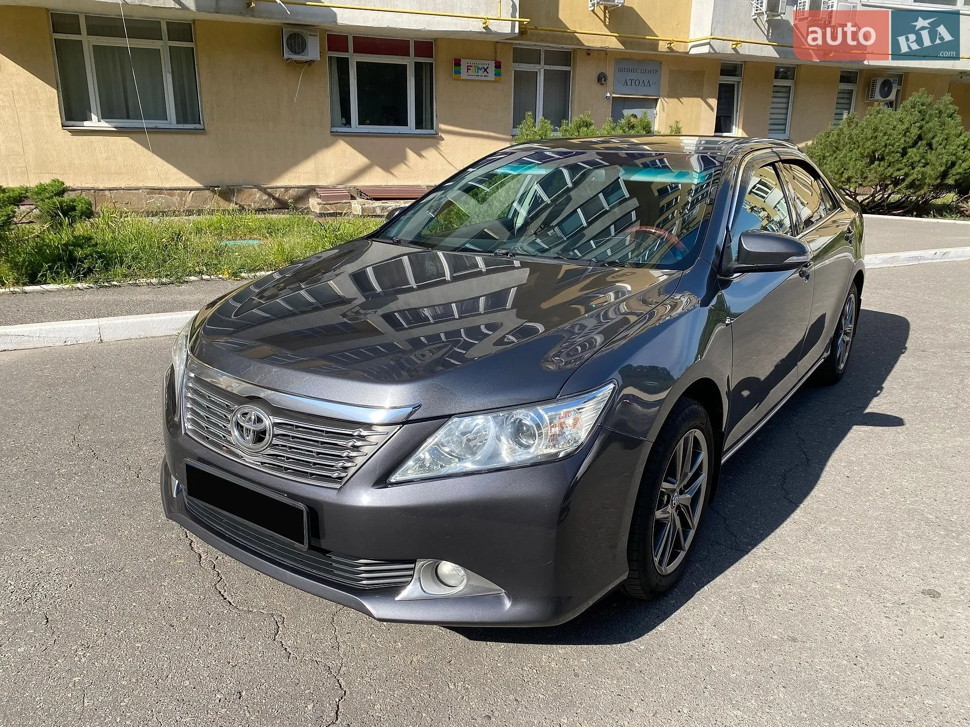 2013 Toyota Camry - мініатюра 3