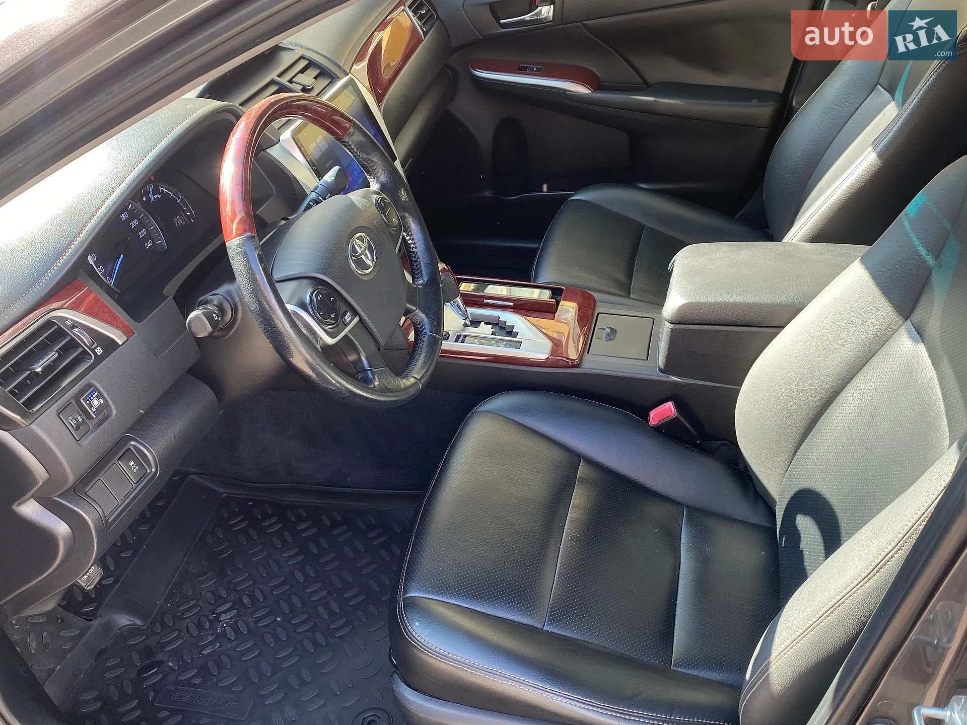 2013 Toyota Camry - мініатюра 20