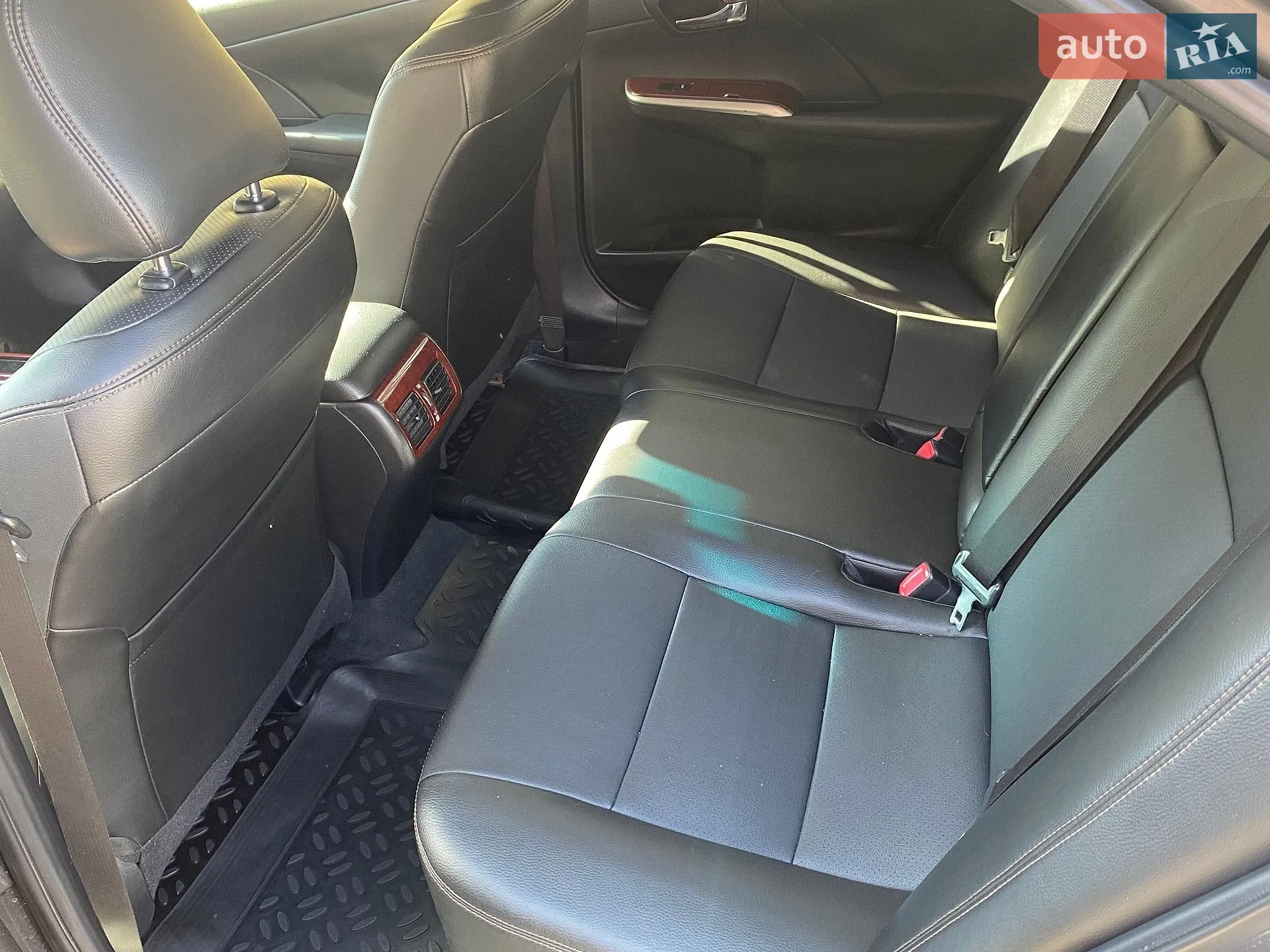 2013 Toyota Camry - мініатюра 23