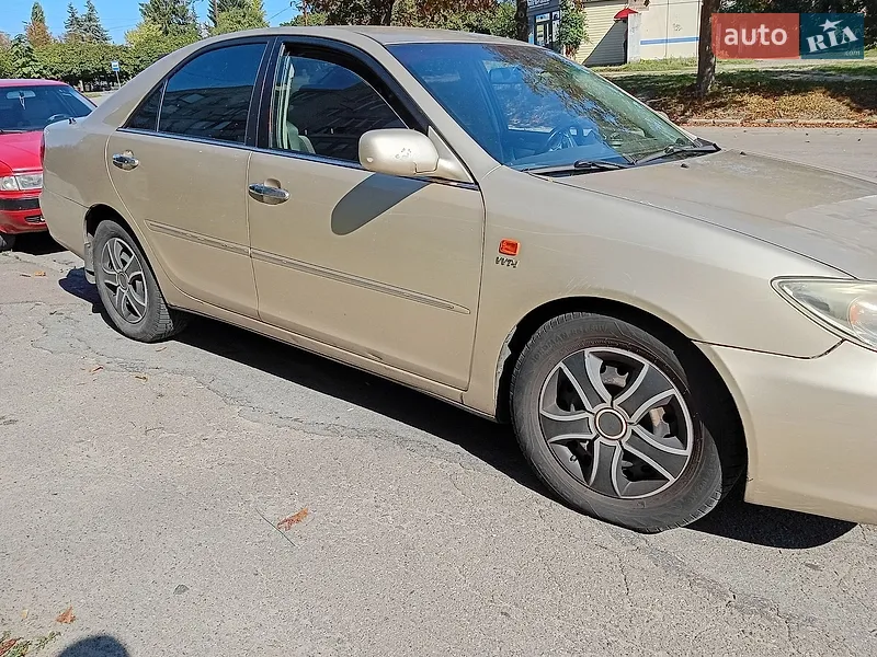 Toyota Camry 2004