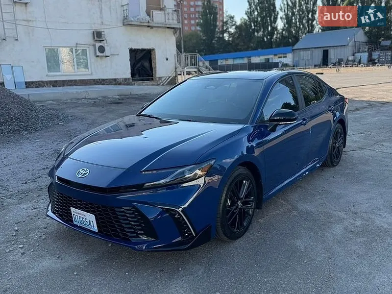 Toyota Camry 2024