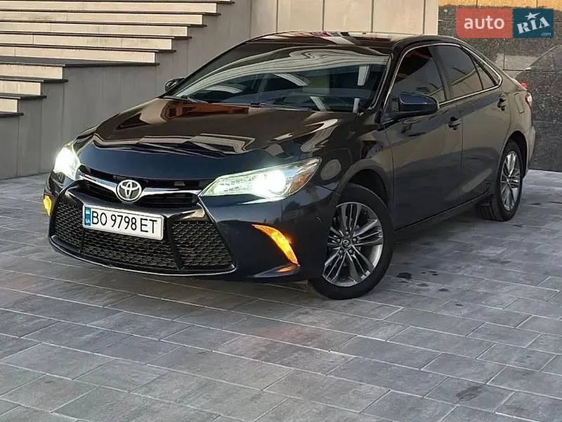 Toyota Camry 2016