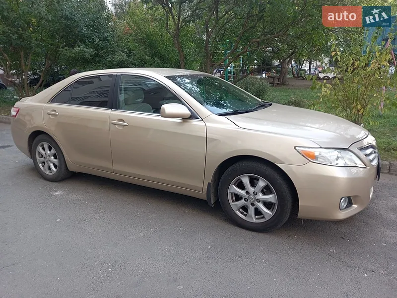 Toyota Camry 2010