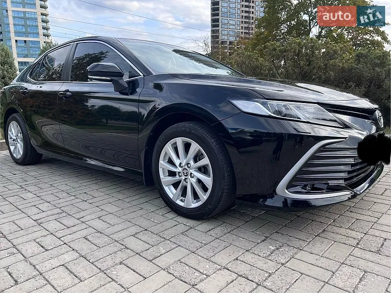 Toyota Camry 2021