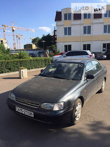 Toyota Carina E