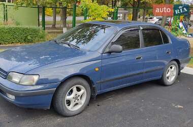 Седан Toyota Carina E 1992 в Харькове