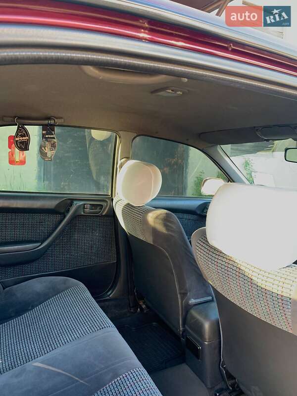 Седан Toyota Carina E 1995 в Одессе