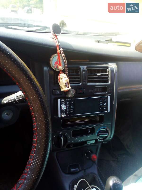 Седан Toyota Carina E 1996 в Белгороде-Днестровском