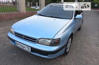 Седан Toyota Carina E 1993 в Сараті