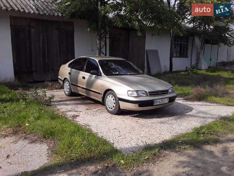 Универсал Toyota Carina E 1993 в Шабо