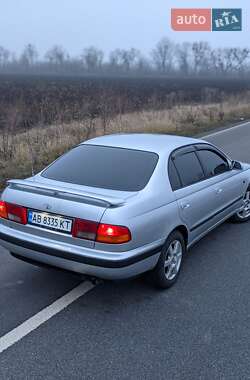 Седан Toyota Carina E 1997 в Бершаді