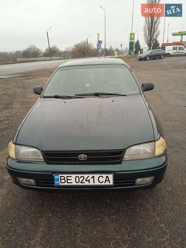 Седан Toyota Carina E 1993 в Новой Одессе