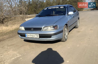 Седан Toyota Carina E 1993 в Татарбунарах