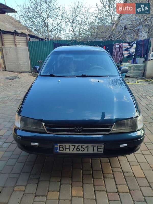 Седан Toyota Carina E 1993 в 
